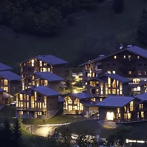 https://les-portes-de-megeve.hotels-rhonealpes.com