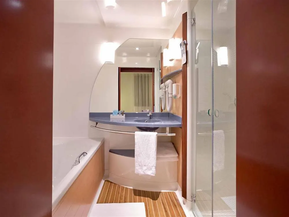 Novotel Suites Cannes Centre France